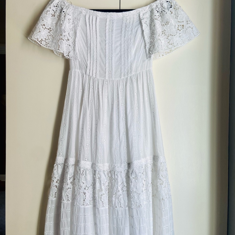 Valentino White Summer Tiered Maxi Dress Spa Collection - Picture 2 of 10